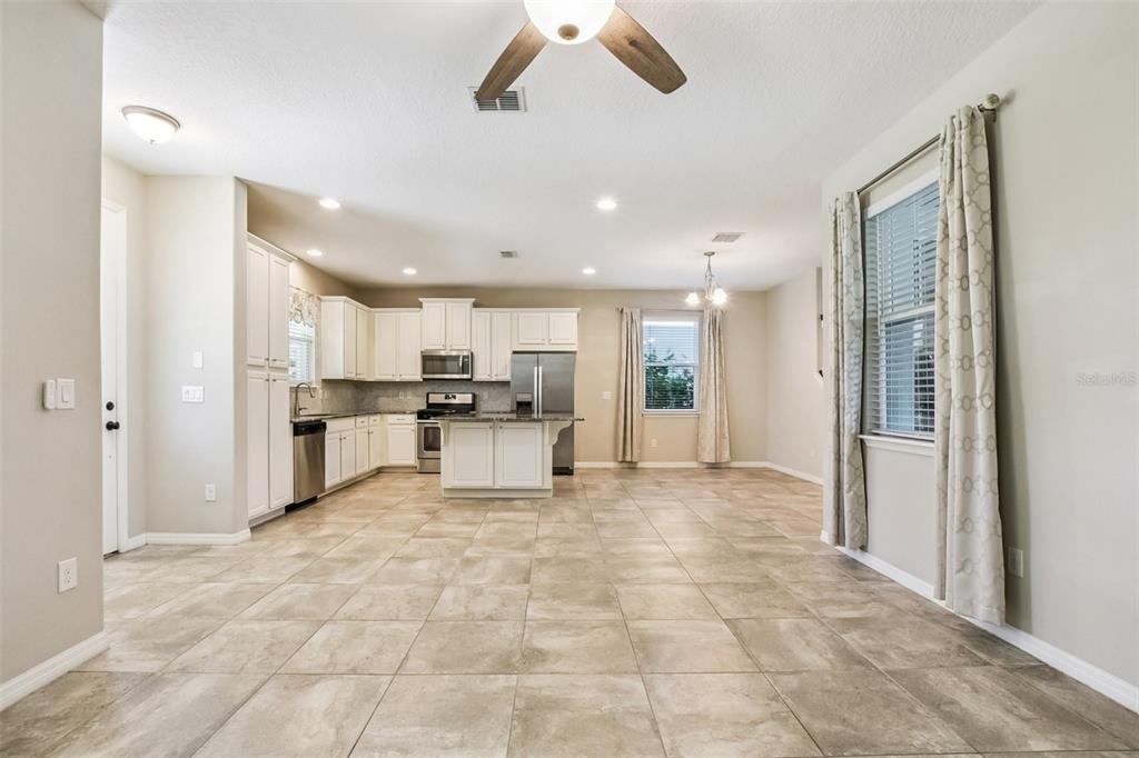 1108 Lincoln Ridge Loop Ocoee, FL 34761 - Photo 7 of 32