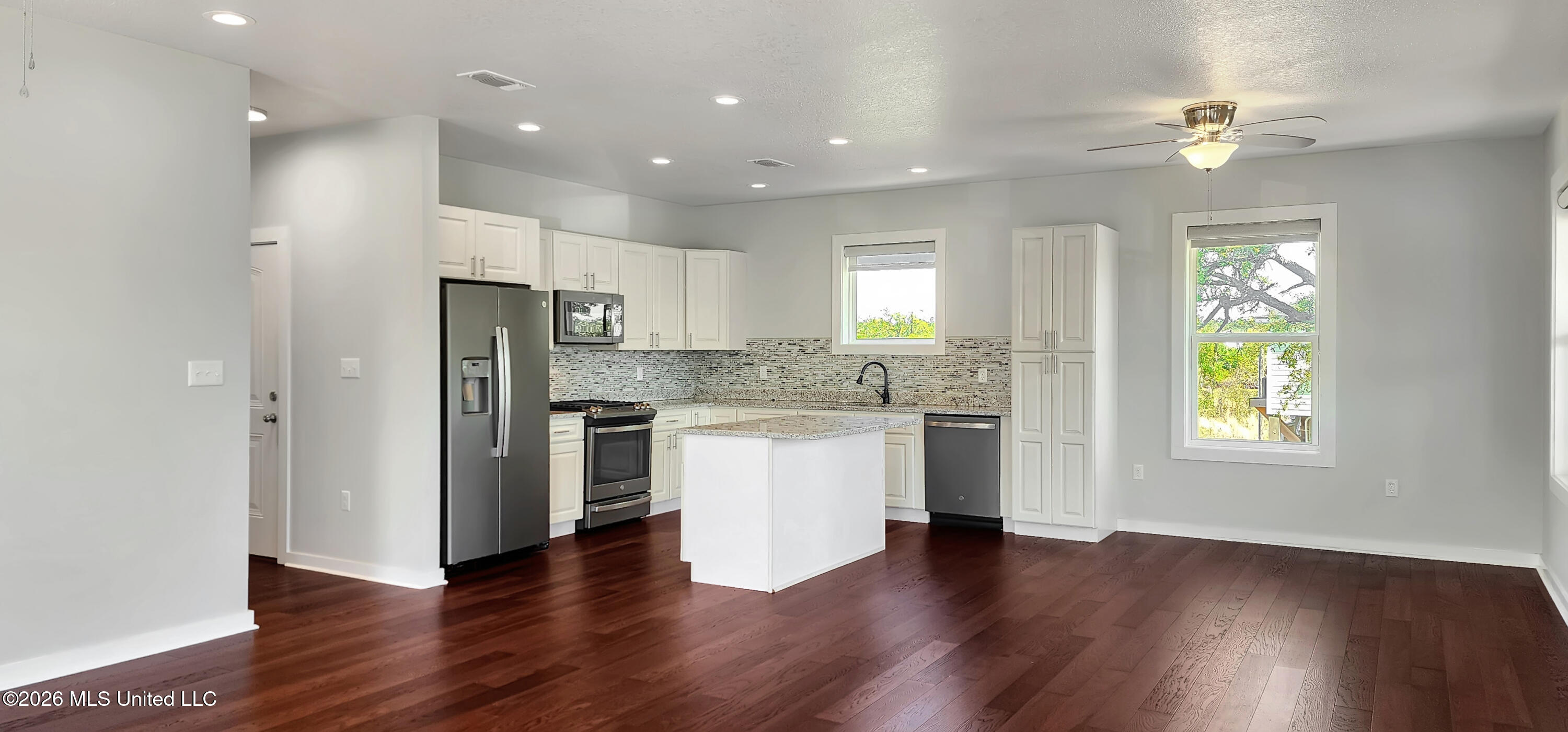 100 Pitcher Point Long Beach, MS 39560 - Photo 10 of 27 Kitchen |Dining