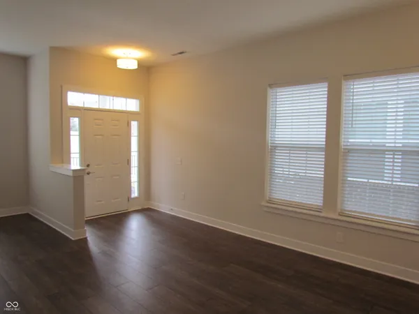 $2,575 | 1062 Valentine Lane, Carmel, IN 46032