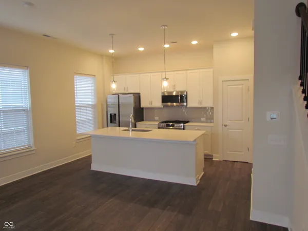 $2,575 | 1062 Valentine Lane, Carmel, IN 46032