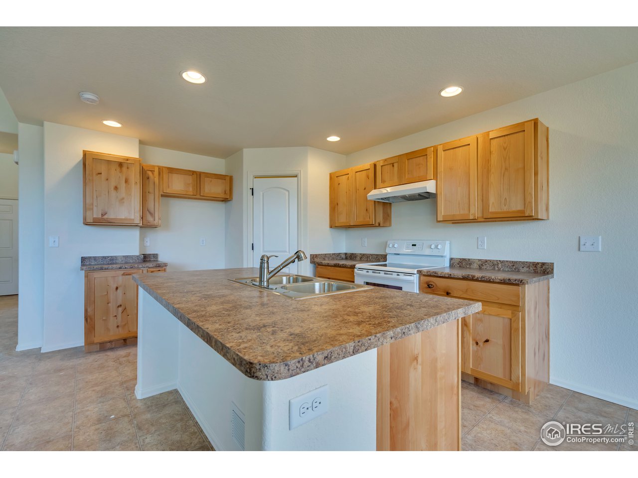8721 13th St Road Greeley, CO 80634 - Photo 9 of 30 Gallery Image 9