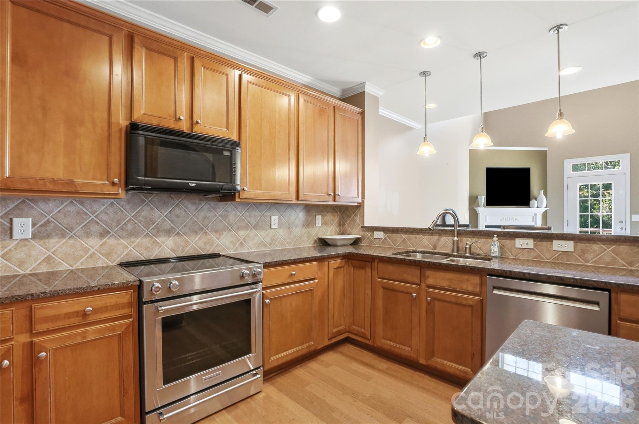 2084 Calloway Pines Drive Tega Cay, SC 29708 - Photo 7 of 47