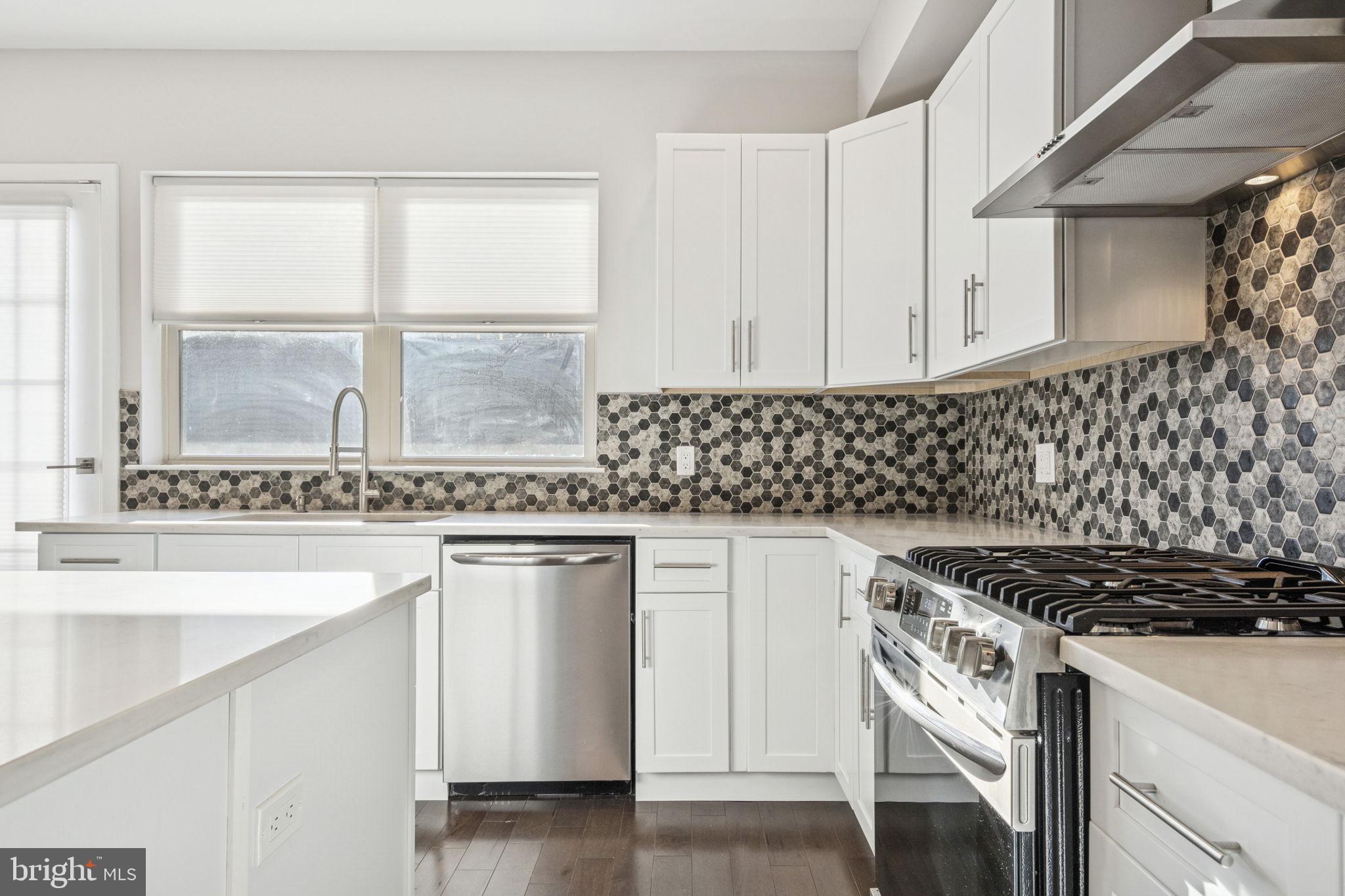 4770 Pechin Street Philadelphia, PA 19128 - Photo 14 of 46