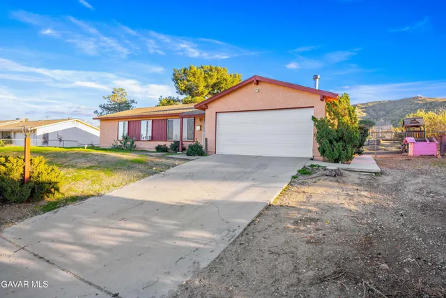 $425,000 | 40020 176th Street East, Palmdale, CA 93591
