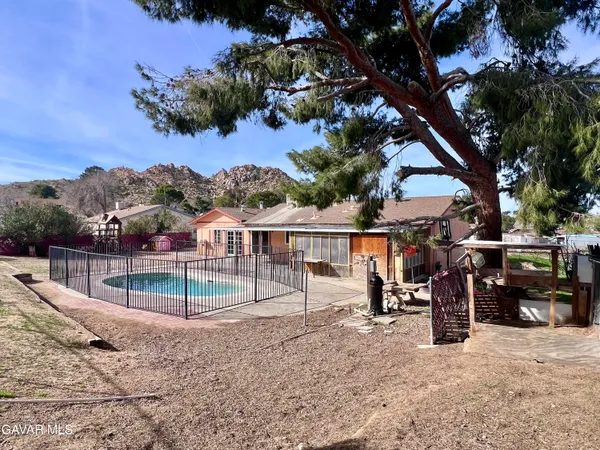 $425,000 | 40020 176th Street East, Palmdale, CA 93591