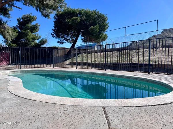 $425,000 | 40020 176th Street East, Palmdale, CA 93591