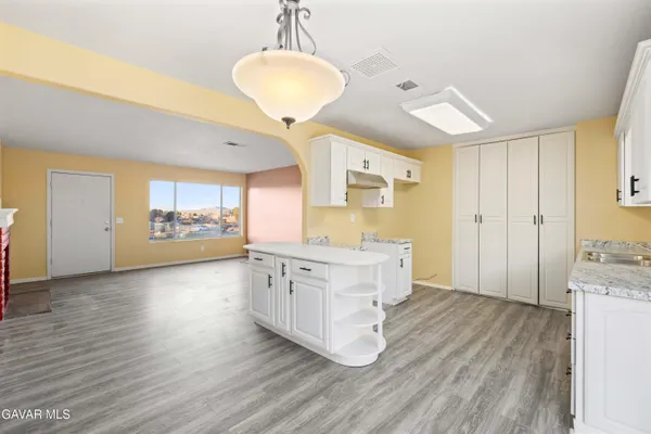 $425,000 | 40020 176th Street East, Palmdale, CA 93591