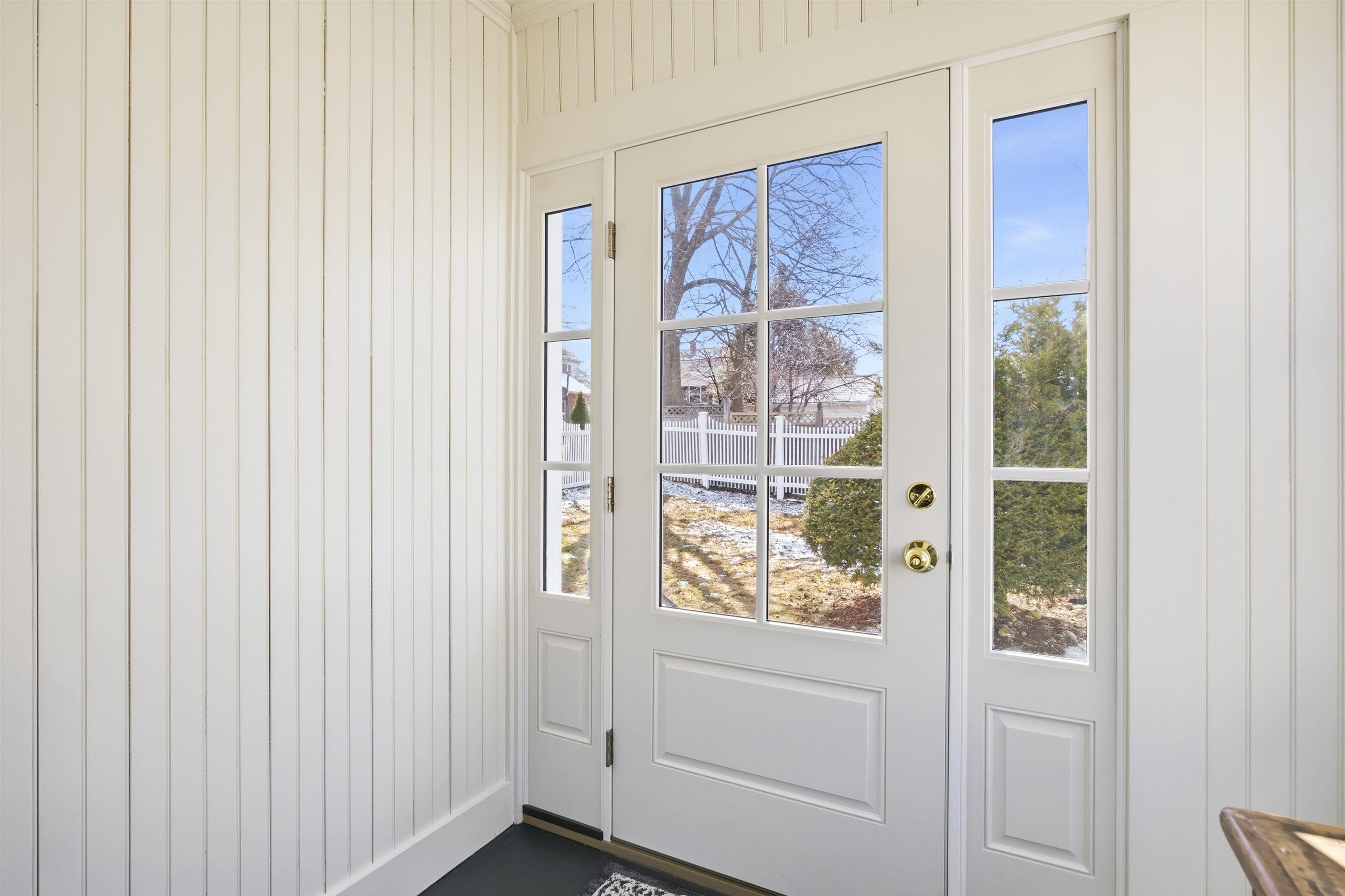 467 Bridge Street Manchester, NH 03104 - Photo 16 of 43