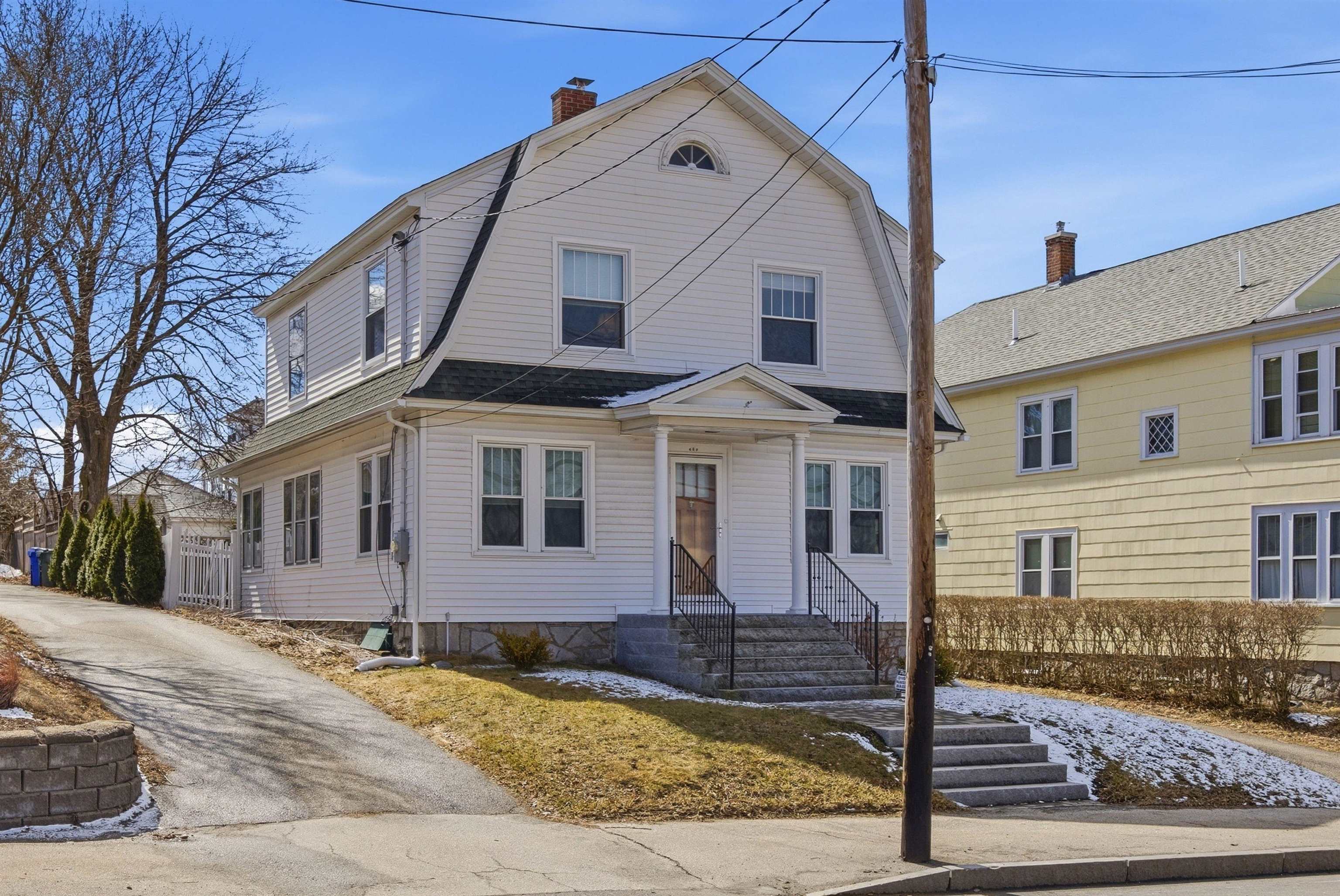 467 Bridge Street Manchester, NH 03104 - Photo 2 of 43