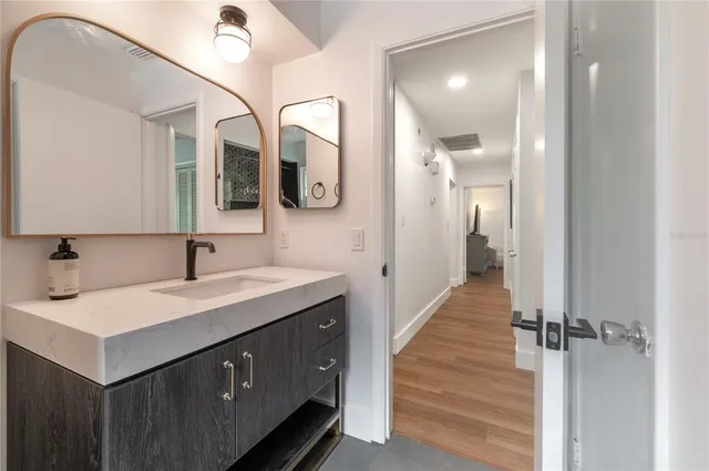 $3,300 | 1097 Eden Isle Boulevard Northeast, Unit 3, St. Petersburg, FL 33704