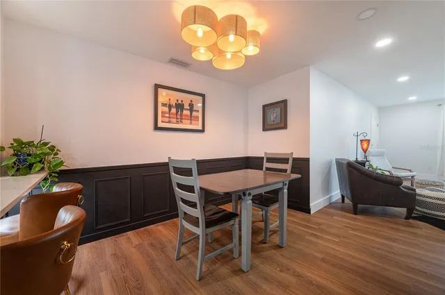 $3,300 | 1097 Eden Isle Boulevard Northeast, Unit 3, St. Petersburg, FL 33704