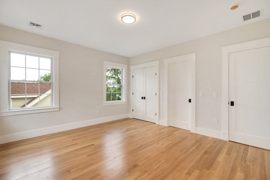 40 Voss Terrace Newton, MA 02459 - Photo 18 of 35