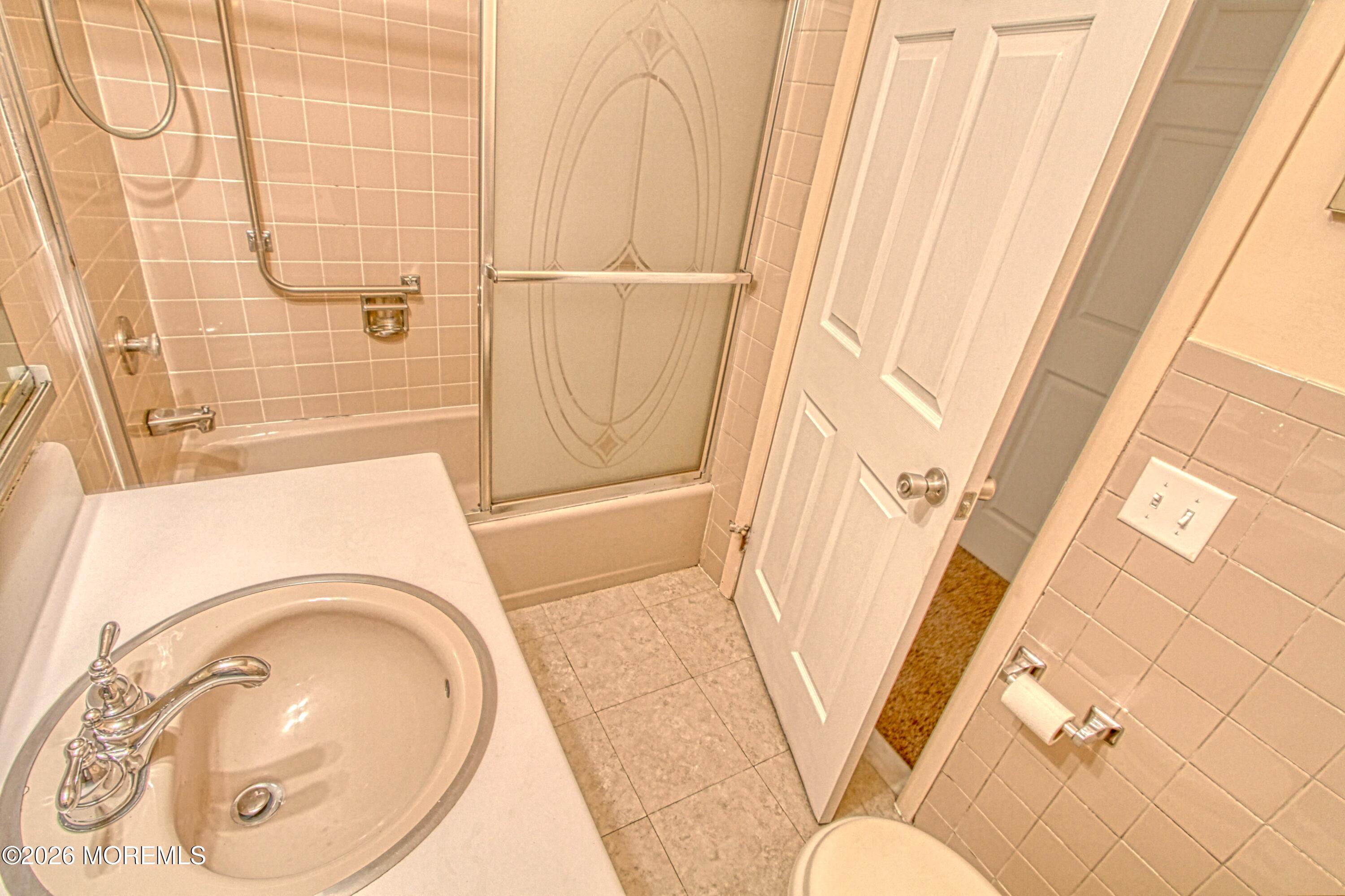 5 Wayne Court Whiting, NJ 08759 - Photo 15 of 23 2nd View Fuul Bath