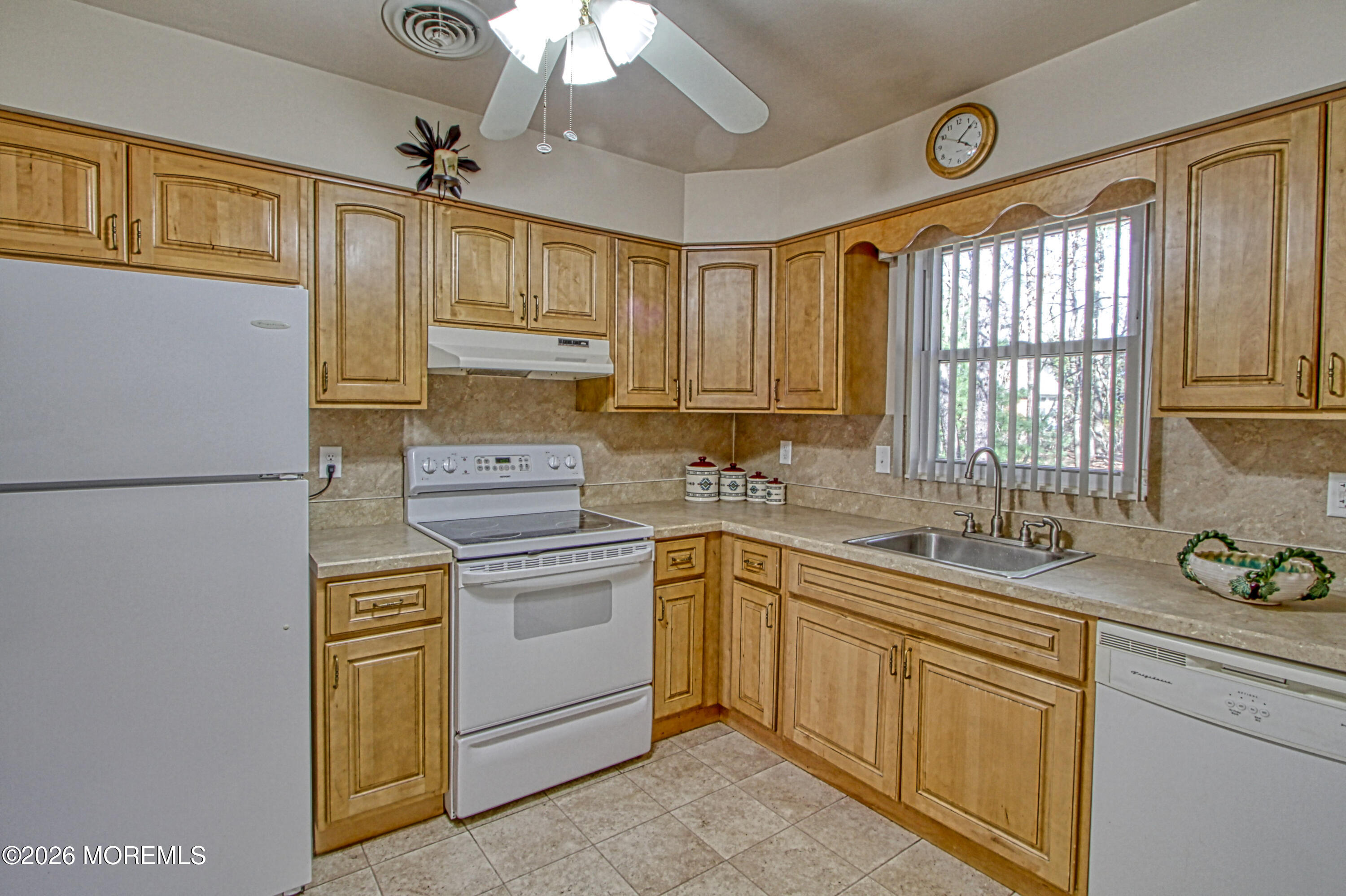5 Wayne Court Whiting, NJ 08759 - Photo 2 of 23 Kitchen