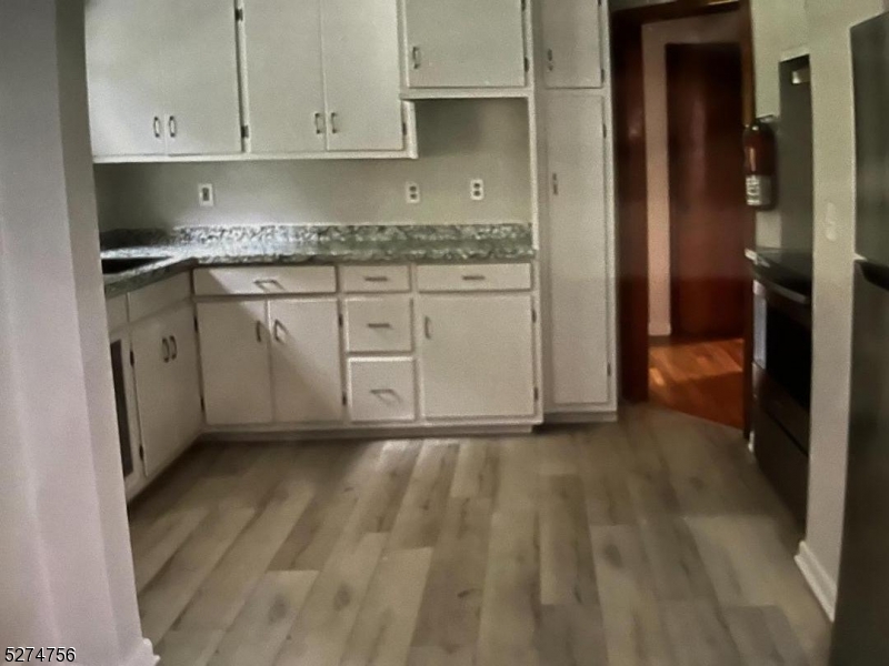 318 Palmer Road Denville, NJ 07834 - Photo 8 of 15