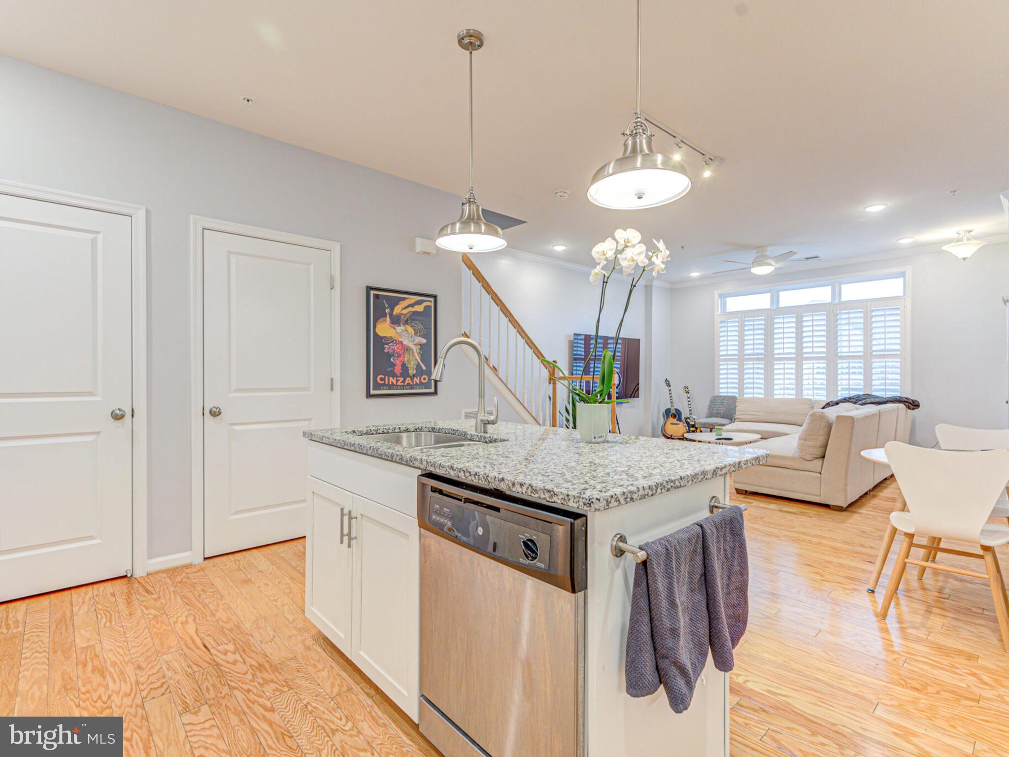 1416 Ribbon Limestone Terrace Southeast Leesburg, VA 20175 - Photo 9 of 35 Gallery Image 9
