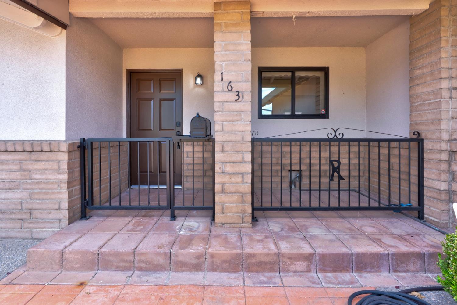 163 North Santa Rosa Street Los Banos, CA 93635 - Photo 6 of 49