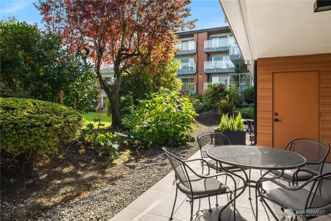$599,000 | 2501 Canterbury Lane East, Unit 106, Seattle, WA 98112
