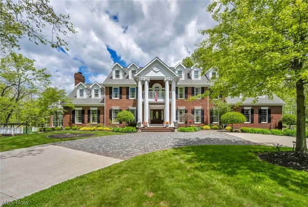 $2,995,000 | 6900 Deerfield Avenue Northwest, Canal Fulton, OH 44614