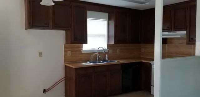 $1,650 | 107 Salem Court, Summerville, SC 29486