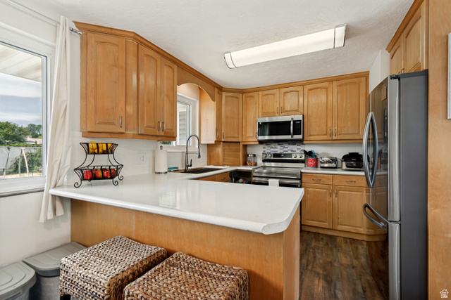 7222 Robin Way West Jordan, UT 84084 - Photo 8 of 32