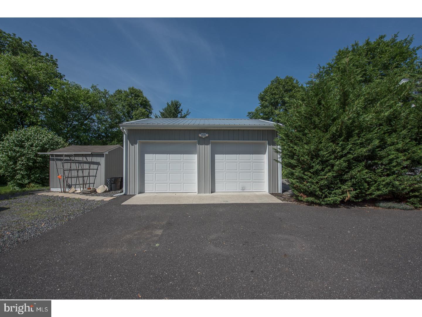 229 Morwood Road Harleysville, PA 19438 - Photo 23 of 25 Garage