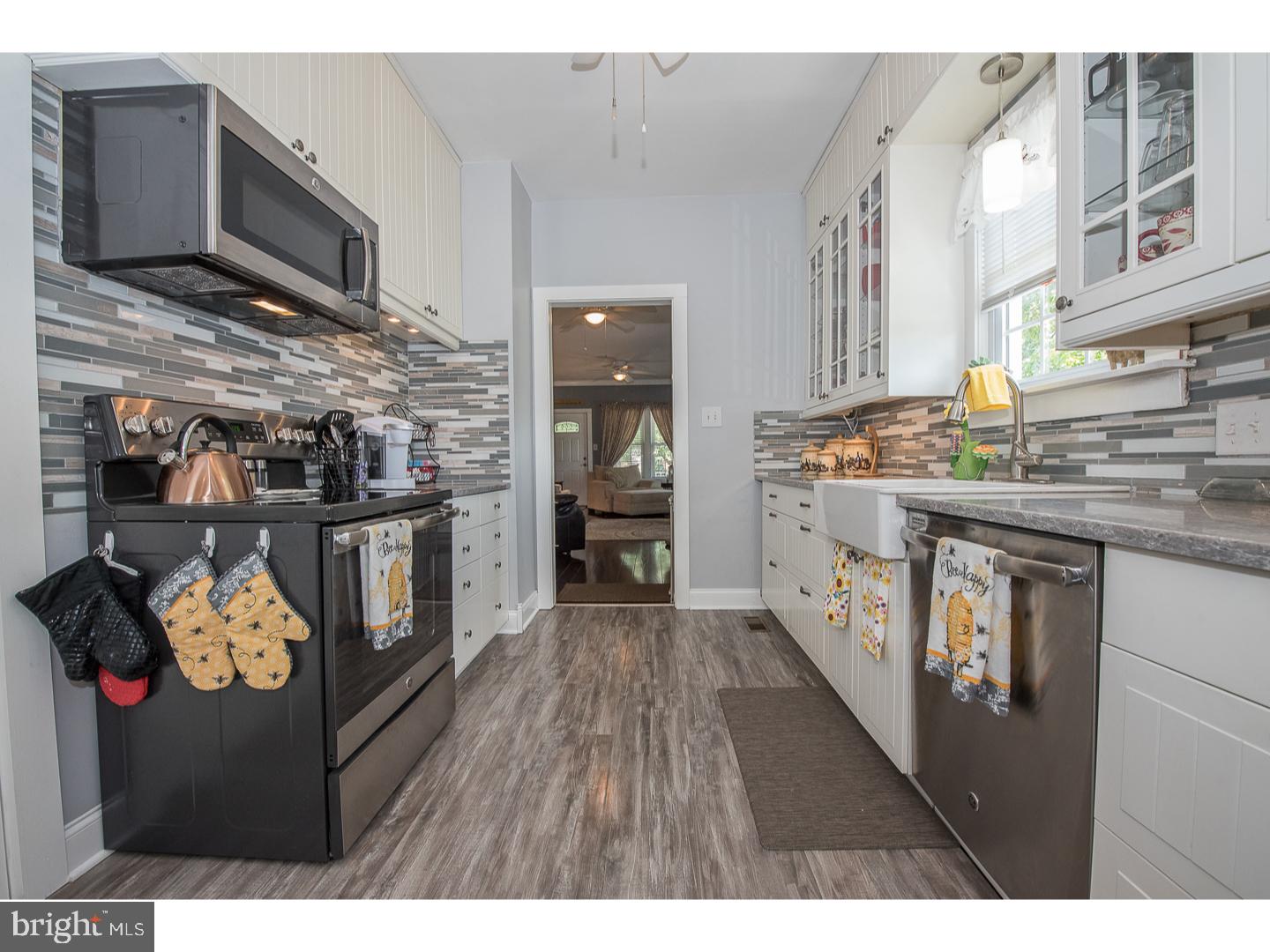 229 Morwood Road Harleysville, PA 19438 - Photo 8 of 25 Kitchen