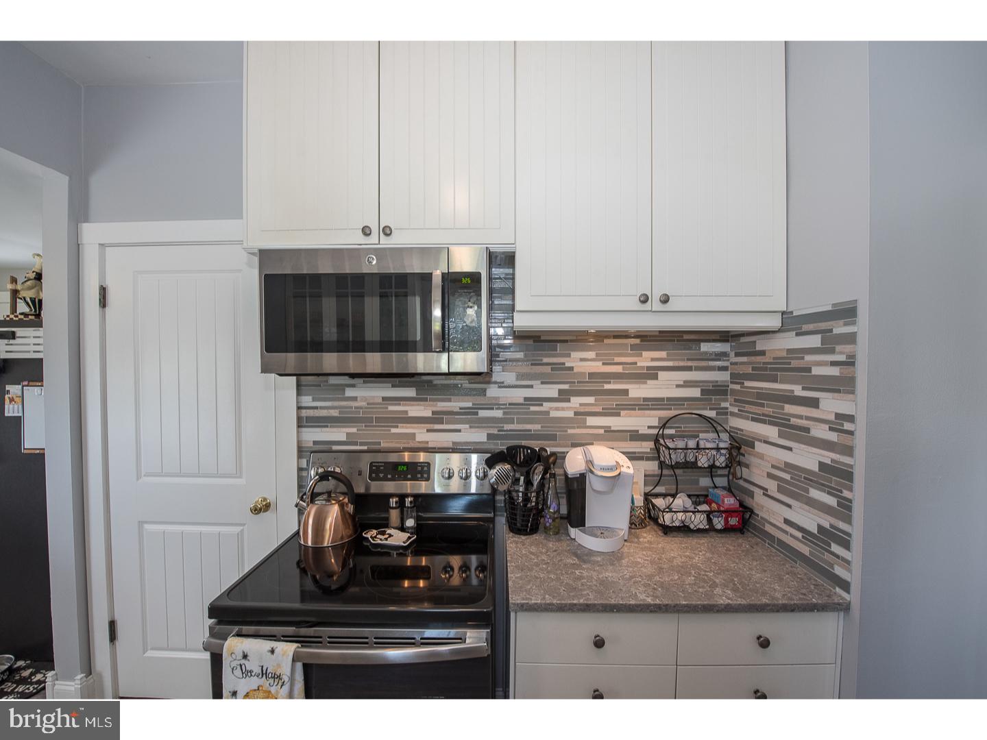 229 Morwood Road Harleysville, PA 19438 - Photo 9 of 25 Kitchen