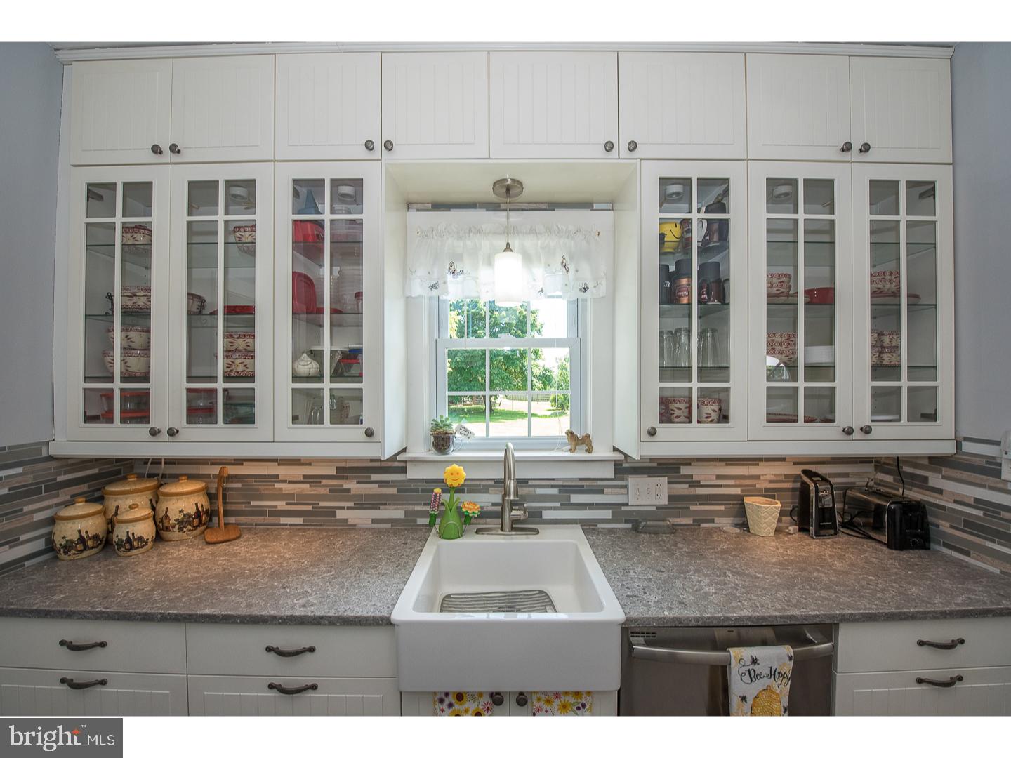 229 Morwood Road Harleysville, PA 19438 - Photo 10 of 25 Kitchen