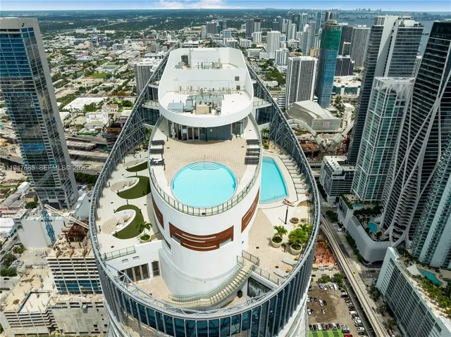 a picture of city view