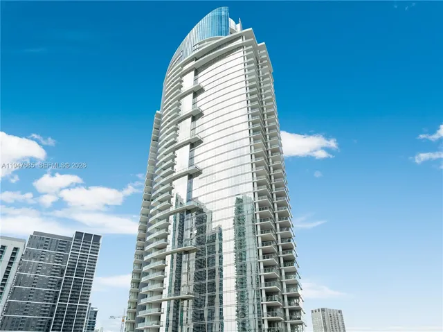 $8,600 | 851 Northeast 1st Avenue, Unit 3408, Miami, FL 33132