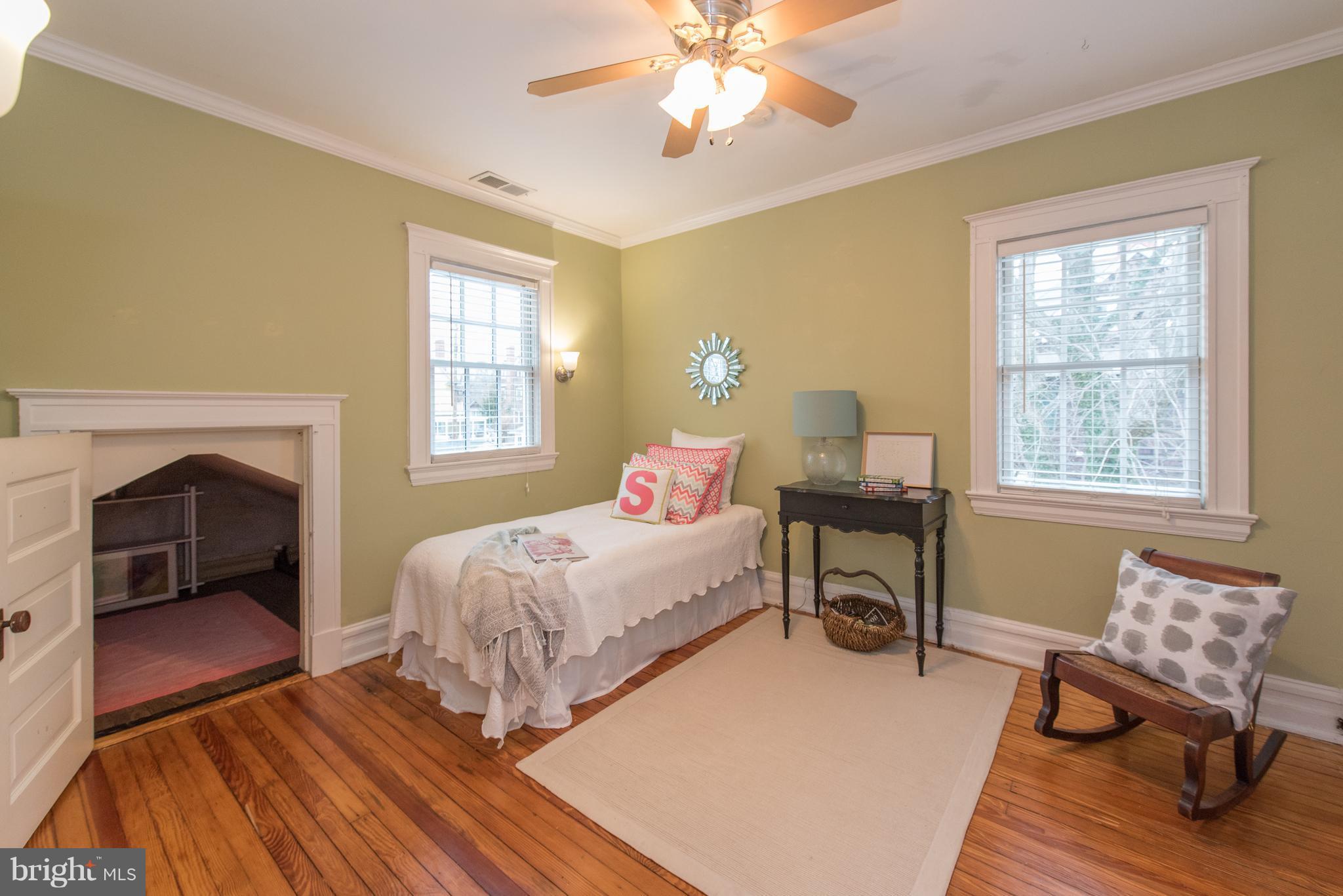 108 Woodlawn Road Baltimore, MD 21210 - Photo 22 of 29 Bedroom