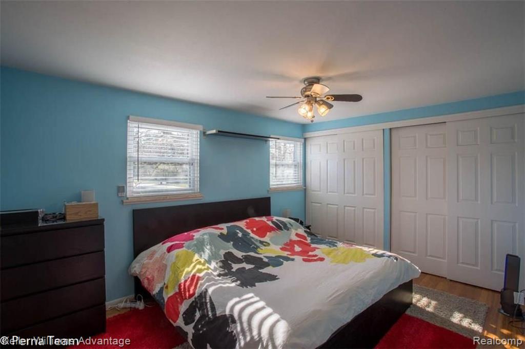 22359 Inkster Road Farmington Hills, MI 48336 - Photo 11 of 27