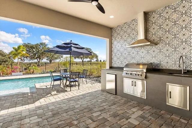 a view of a building with sitting area