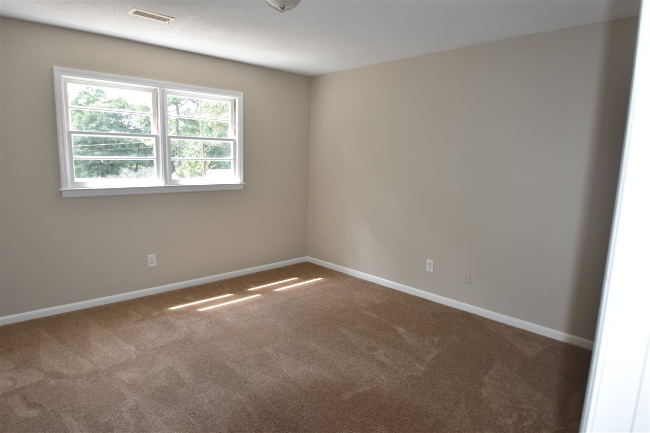 115 Lynn Road Spartanburg, SC 29306 - Photo 12 of 25 Gallery Image 12