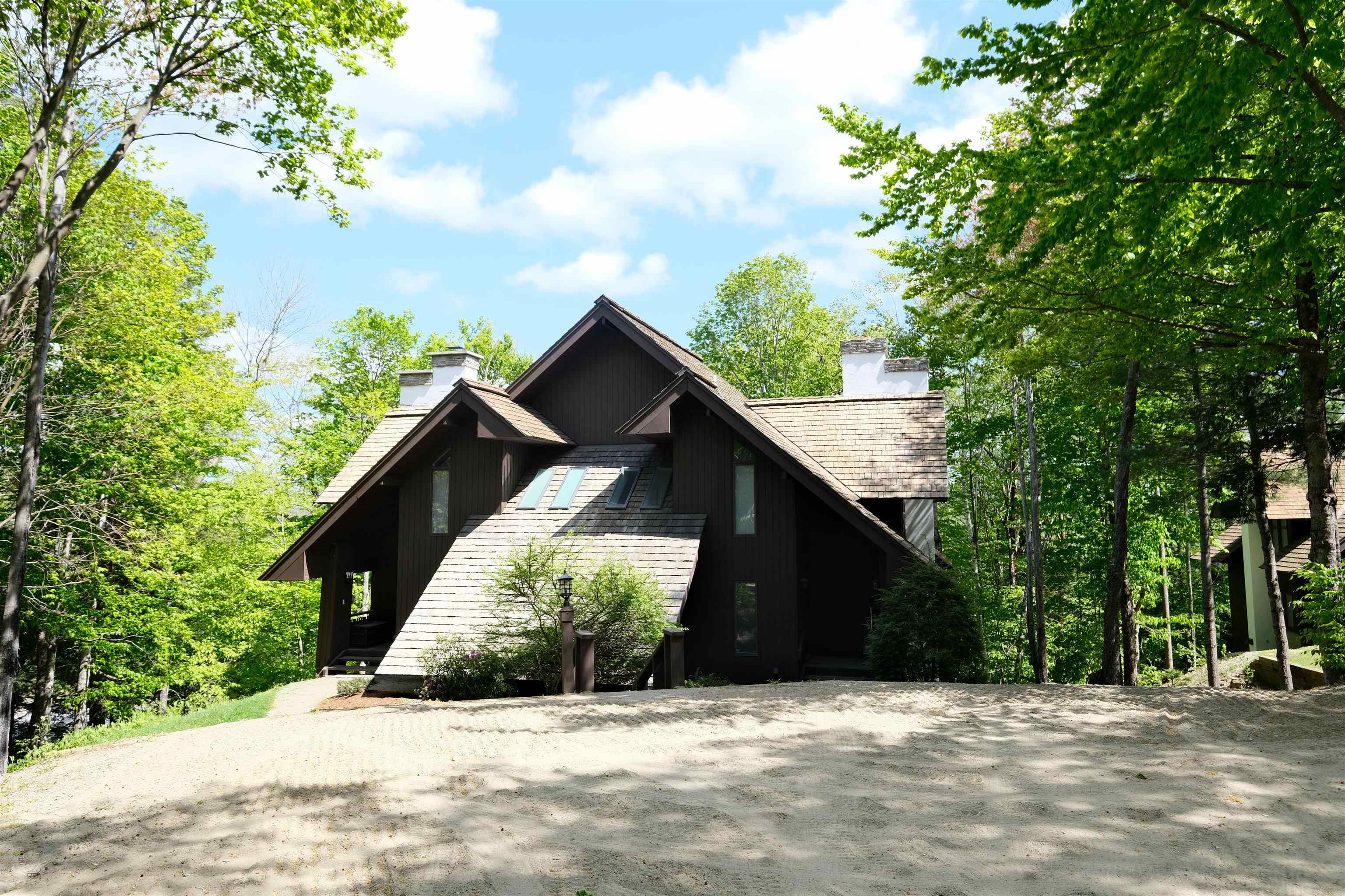 265 Okemo Ridge Road, Unit 1 Ludlow, VT 05149 - Photo 33 of 37 Gallery Image 33