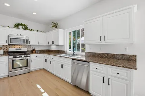 $1,199,000 | 771 Via Barquero, San Marcos, CA 92069