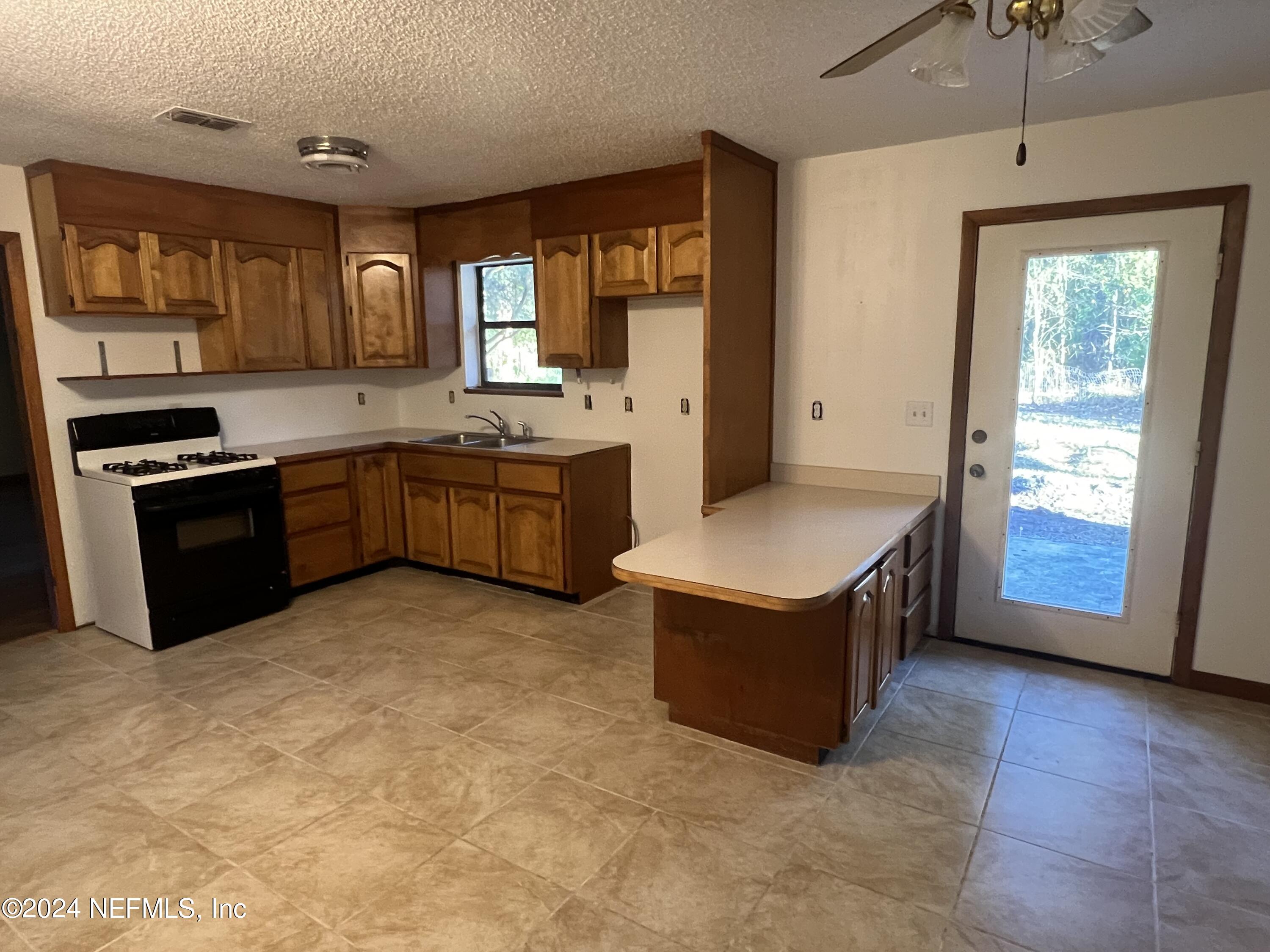 96092 Duval Road Fernandina Beach, FL 32034 - Photo 5 of 22 IMG_1577