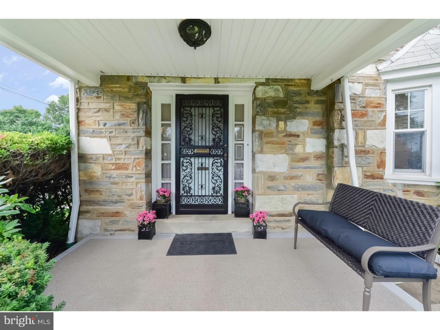 1221 Vernon Road Philadelphia, PA 19150 - Photo 2 of 23 Porch