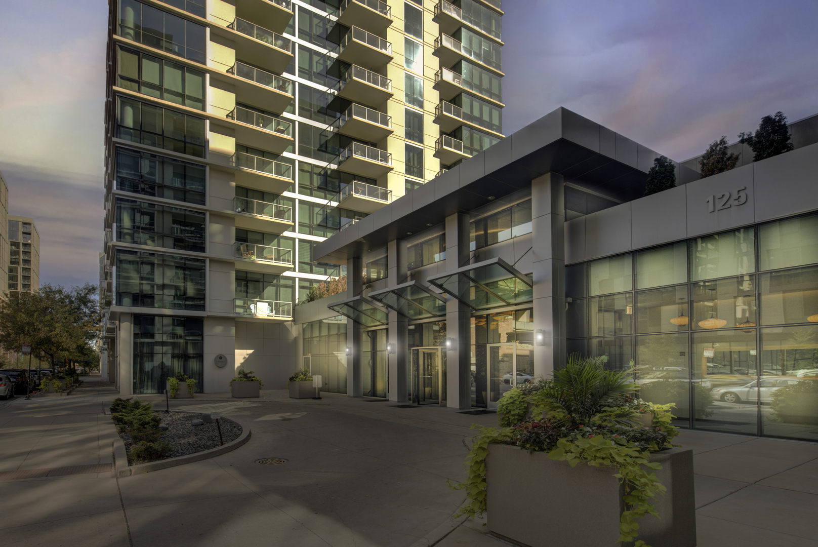 123 South Green Street, Unit 803B Chicago, IL 60607 - Photo 31 of 32 a front view of a building