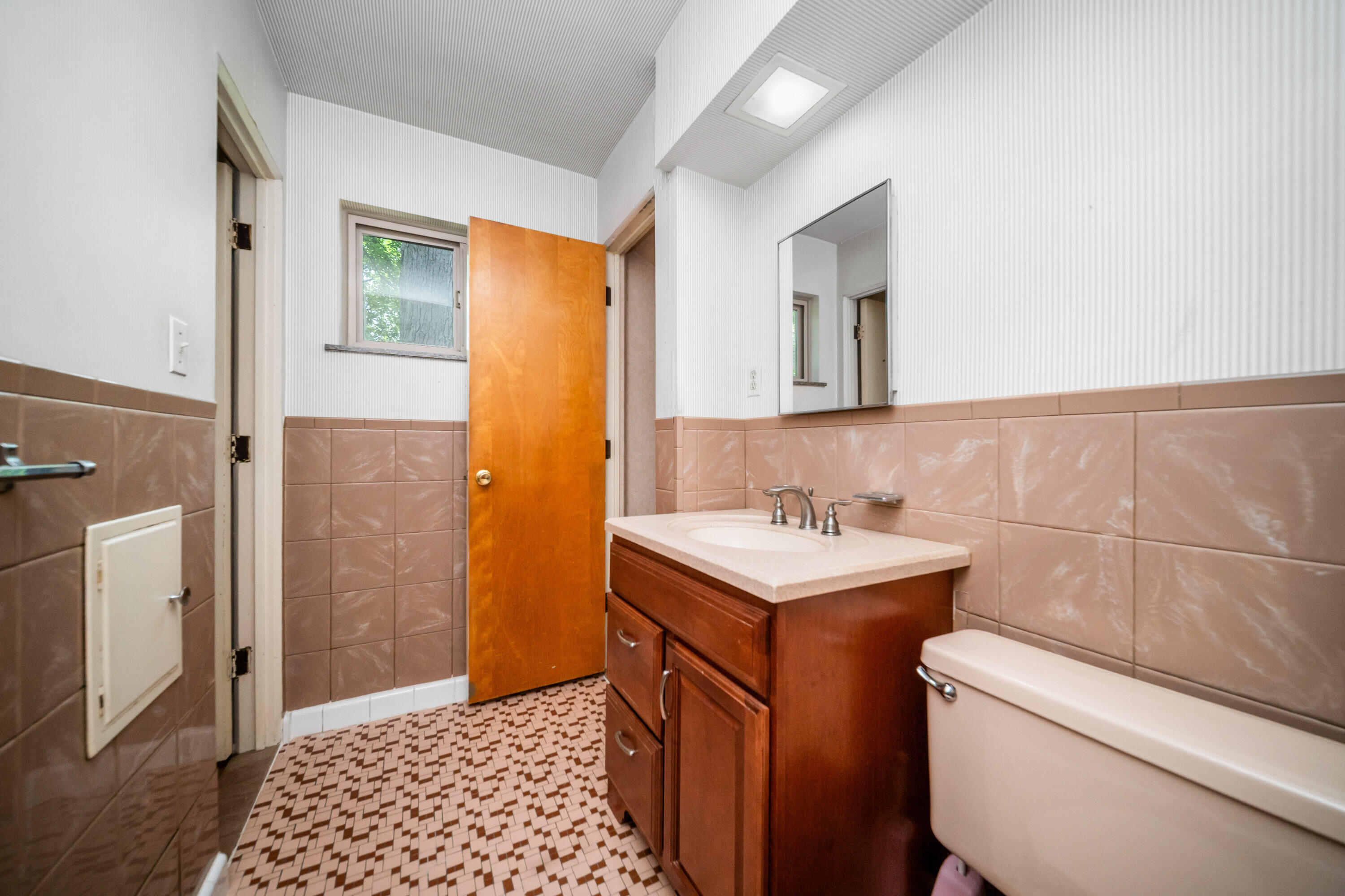 2125 Needham Road Ann Arbor, MI 48104 - Photo 35 of 48 039_32