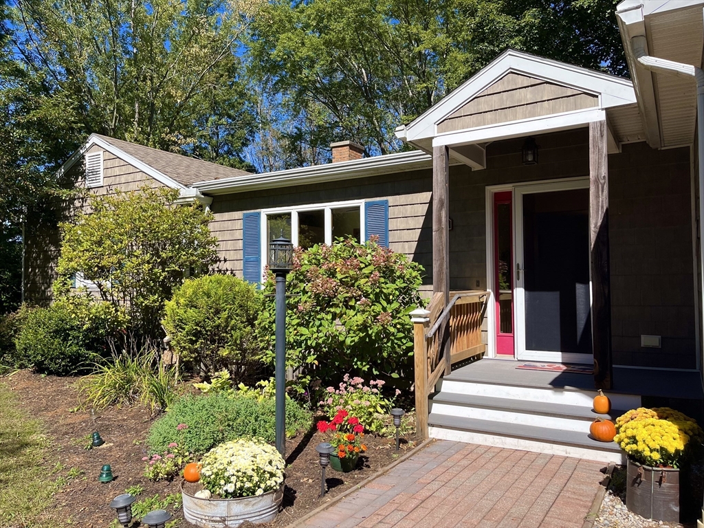 84 Chestnut Street Hatfield, MA 01038 - Photo 11 of 41 Gallery Image 11