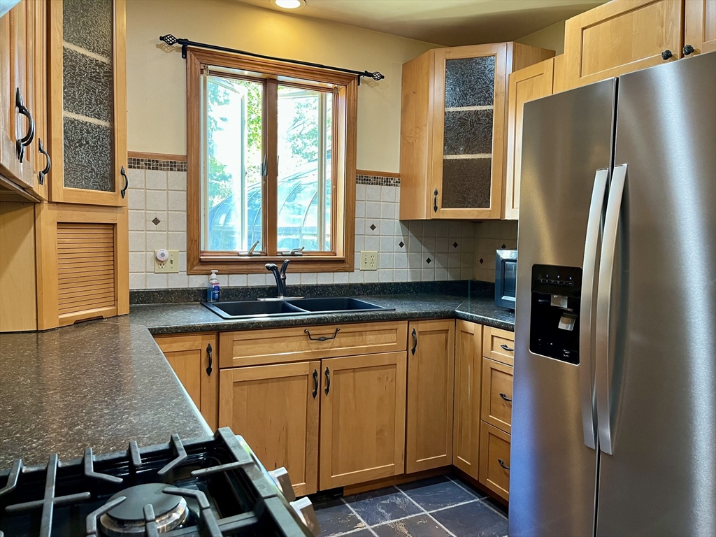 84 Chestnut Street Hatfield, MA 01038 - Photo 14 of 41 Gallery Image 14