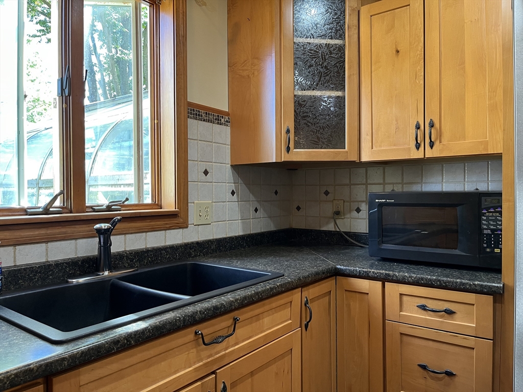 84 Chestnut Street Hatfield, MA 01038 - Photo 15 of 41 Gallery Image 15