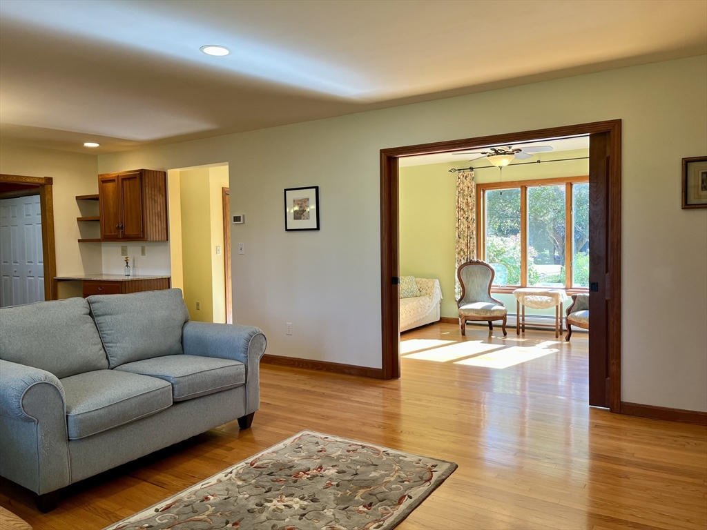 84 Chestnut Street Hatfield, MA 01038 - Photo 21 of 41 Gallery Image 21