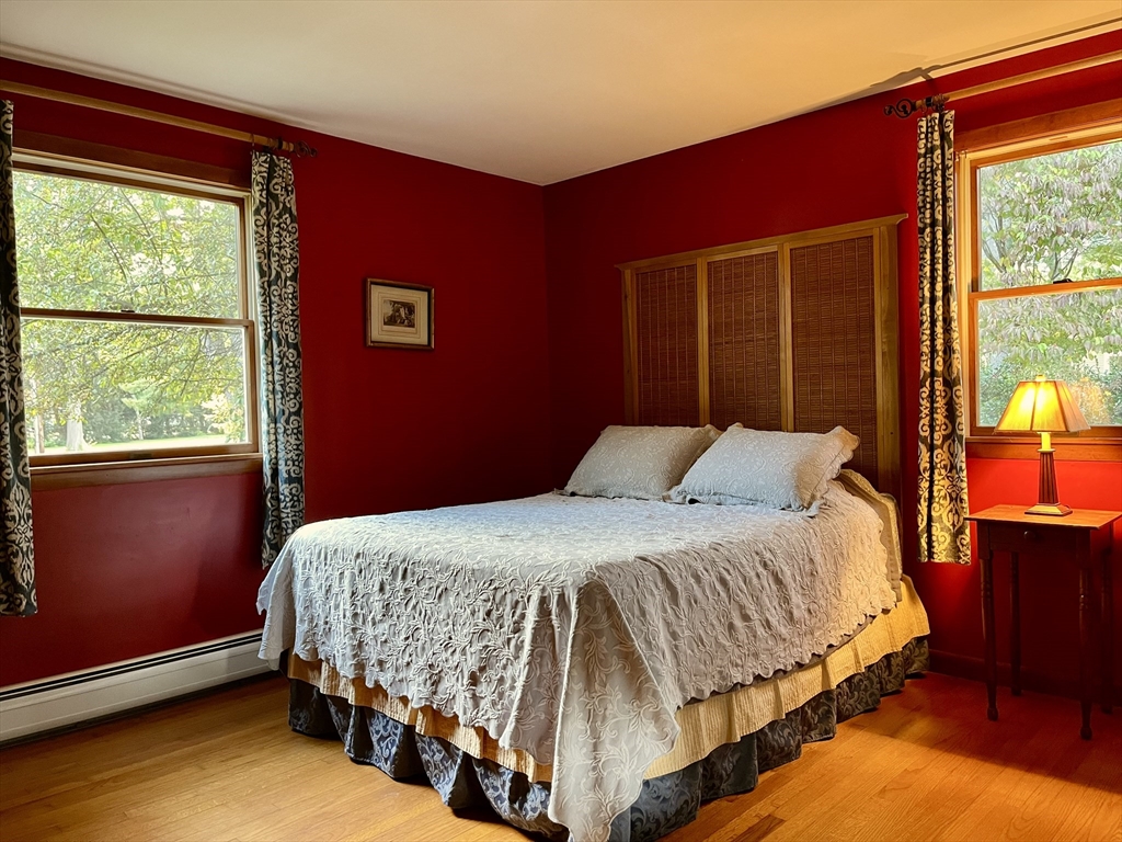 84 Chestnut Street Hatfield, MA 01038 - Photo 25 of 41 Gallery Image 25