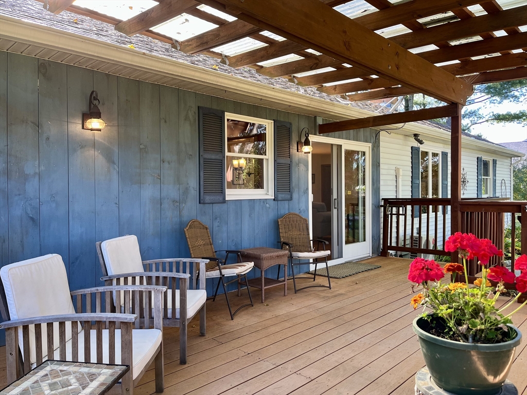 84 Chestnut Street Hatfield, MA 01038 - Photo 32 of 41 Gallery Image 32