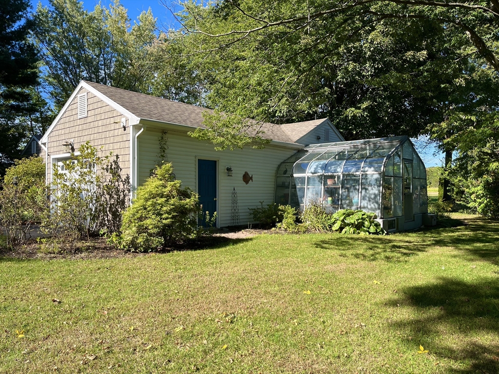 84 Chestnut Street Hatfield, MA 01038 - Photo 4 of 41 Gallery Image 4