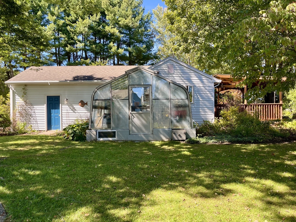 84 Chestnut Street Hatfield, MA 01038 - Photo 6 of 41 Gallery Image 6