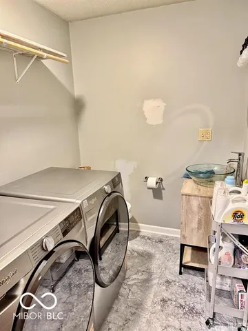 $320,000 | 8204 North Tahoe Drive, Muncie, IN 47303